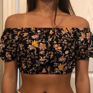 American Eagle crop top size S